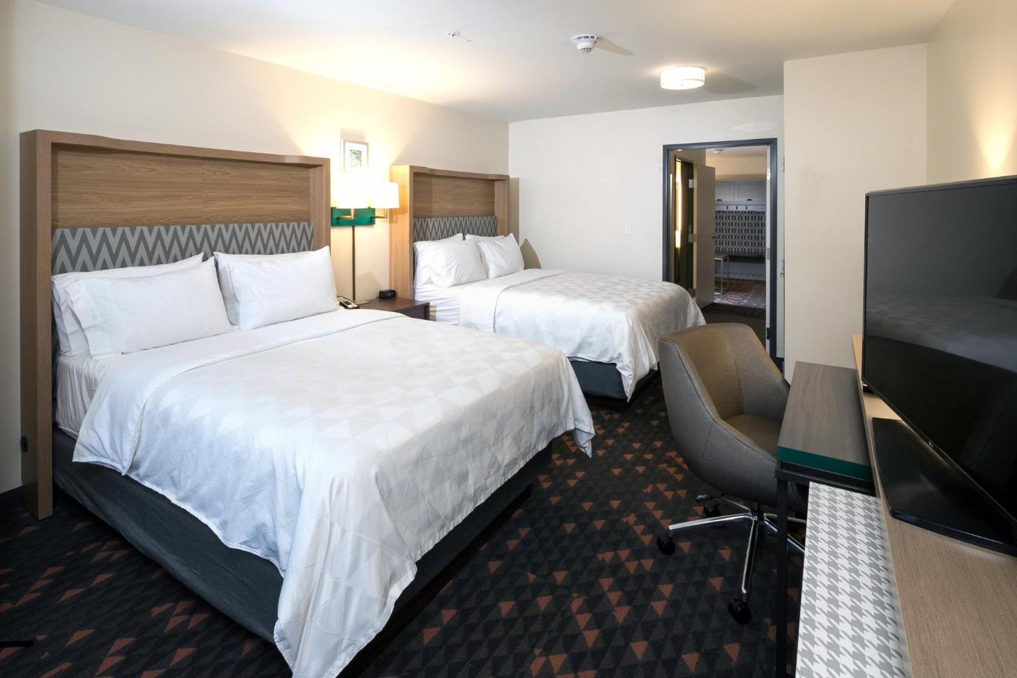 Holiday Inn - Kalamazoo West, an IHG Hotel Bagian luar foto