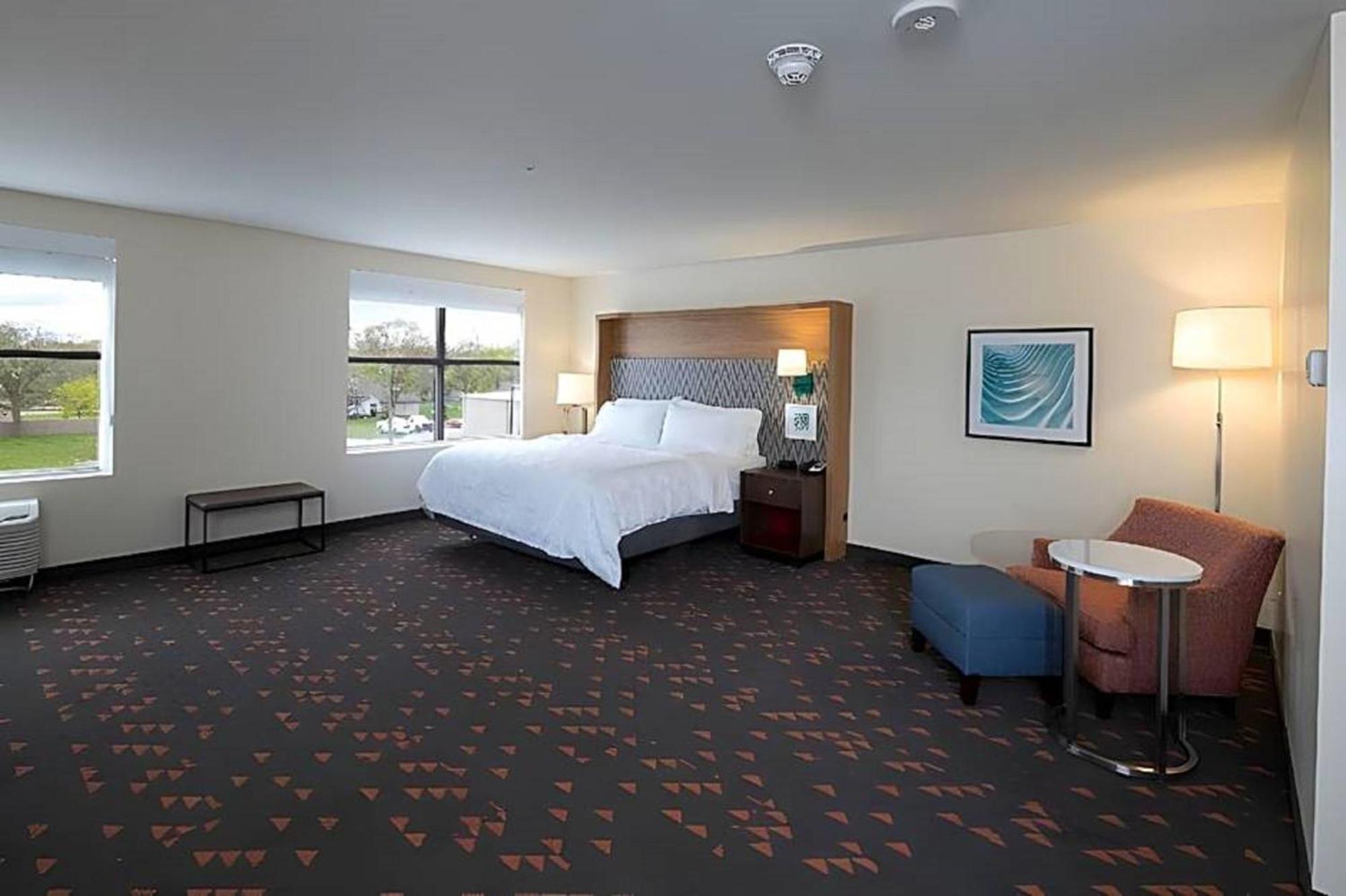 Holiday Inn - Kalamazoo West, an IHG Hotel Bagian luar foto
