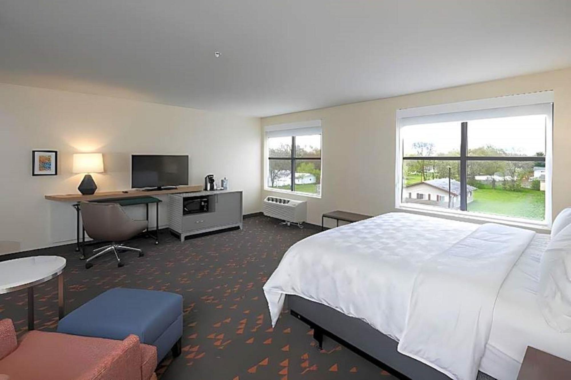 Holiday Inn - Kalamazoo West, an IHG Hotel Bagian luar foto