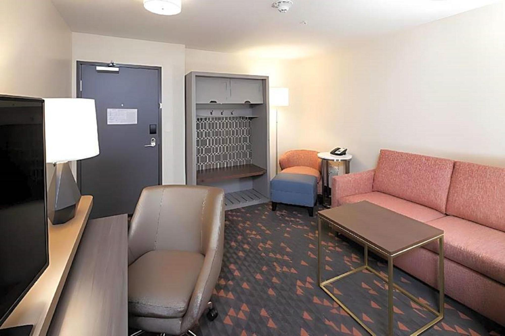Holiday Inn - Kalamazoo West, an IHG Hotel Bagian luar foto