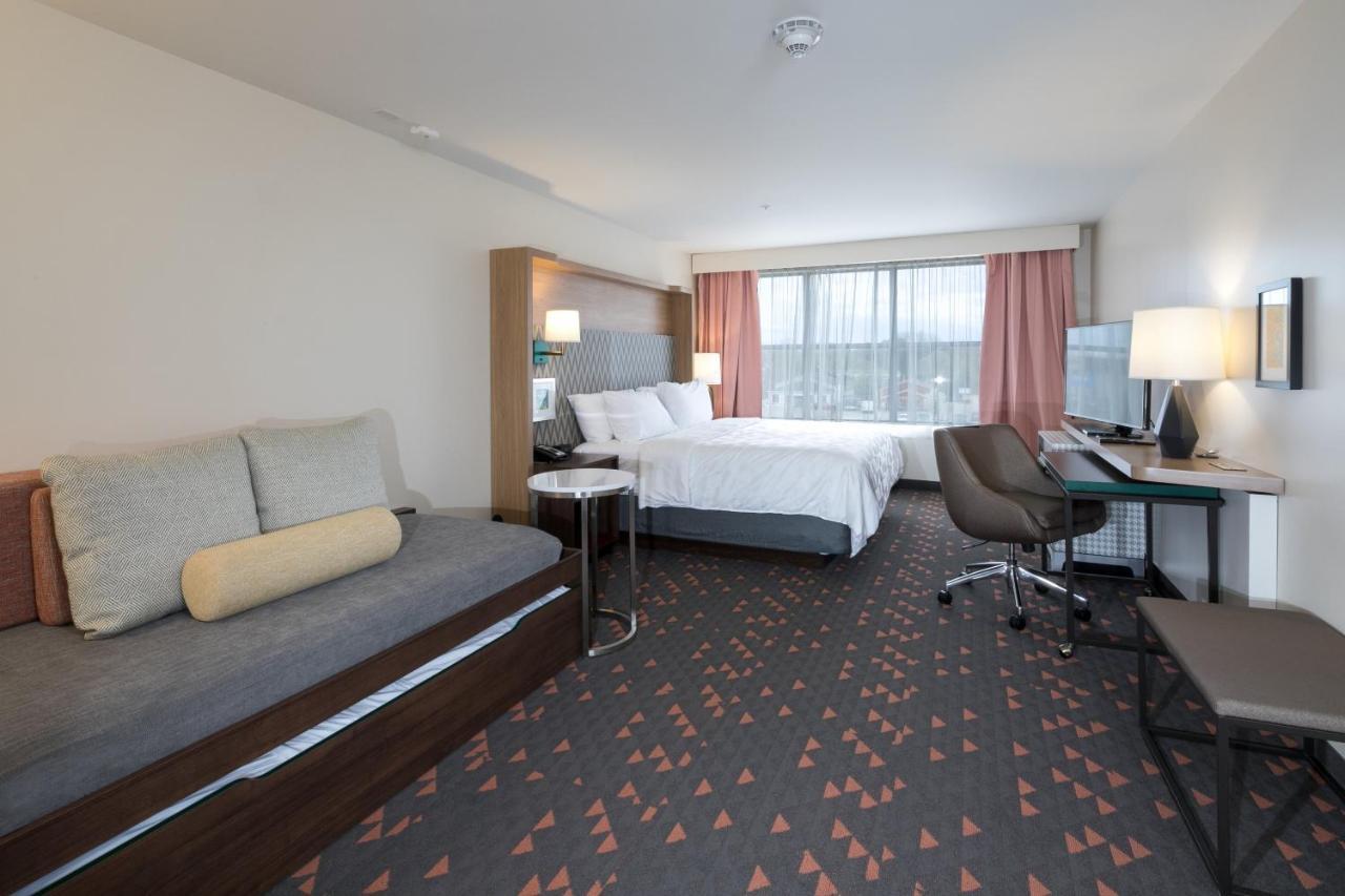 Holiday Inn - Kalamazoo West, an IHG Hotel Bagian luar foto