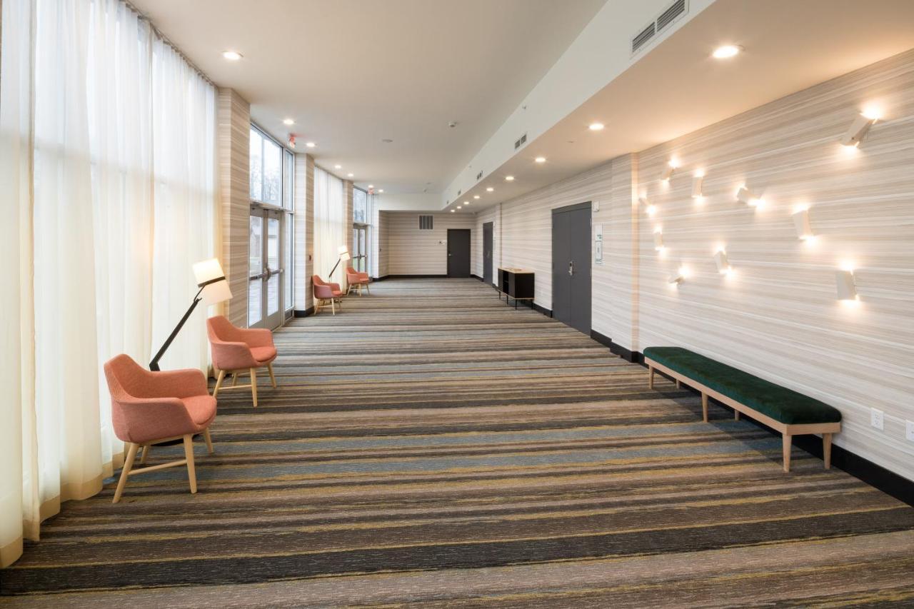 Holiday Inn - Kalamazoo West, an IHG Hotel Bagian luar foto